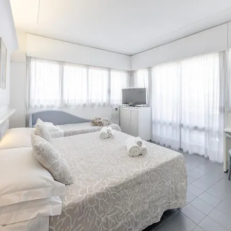 Hotel Diamond Riccione Exterior photo